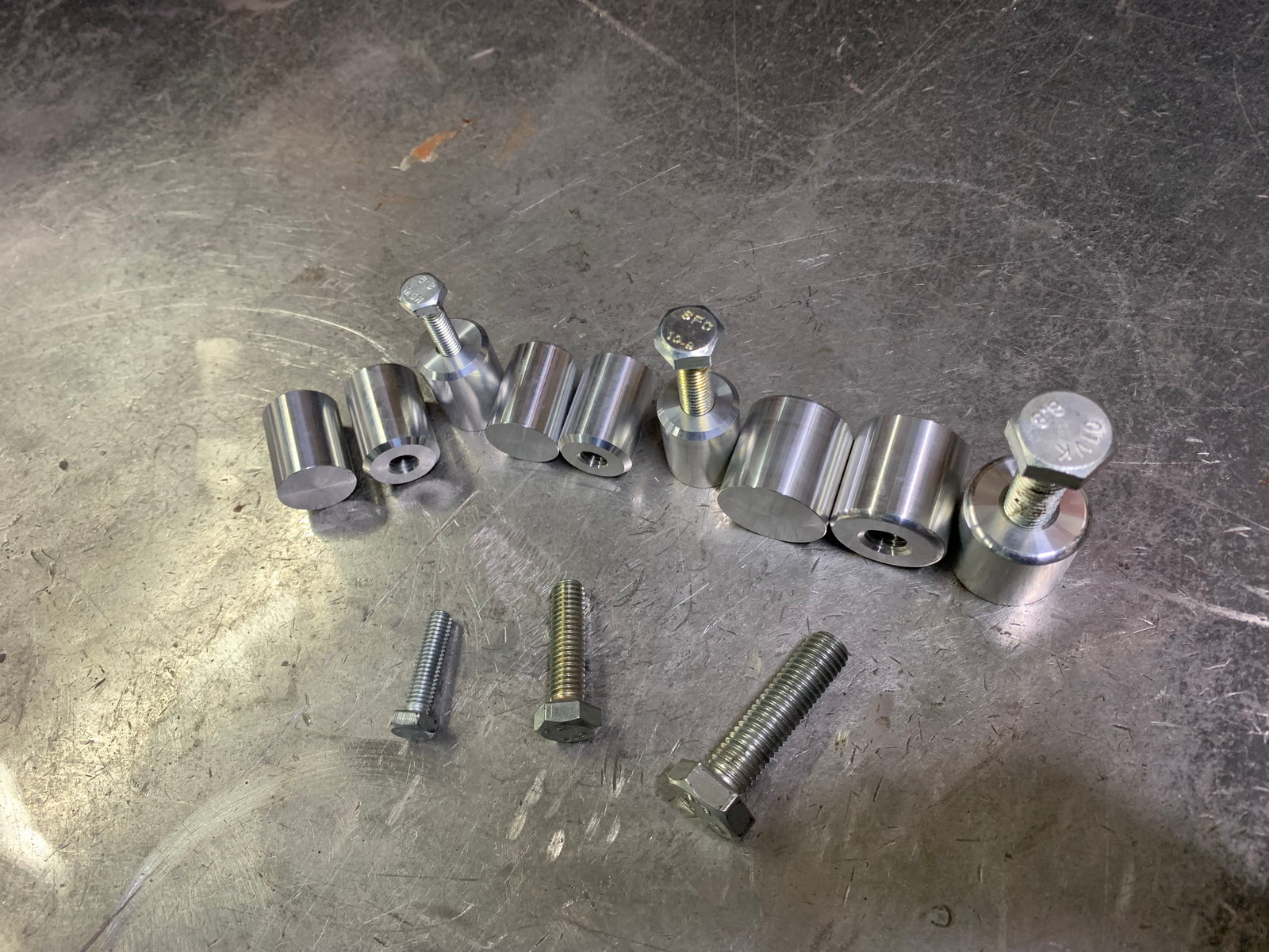 Weld on threaded blind hole standoffs