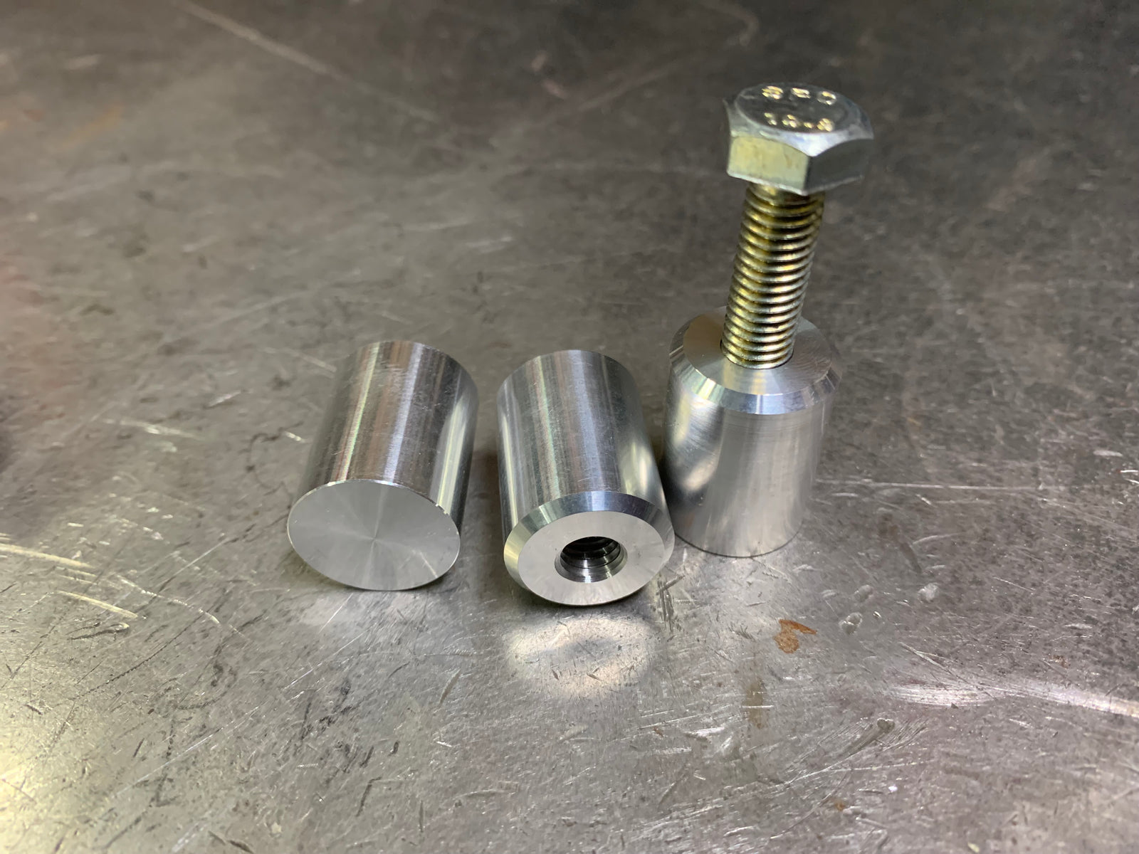 Weld on threaded blind hole standoffs